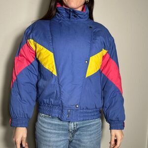 Vintage Retro 90s colorblock puffer ski jacket fits like Size S